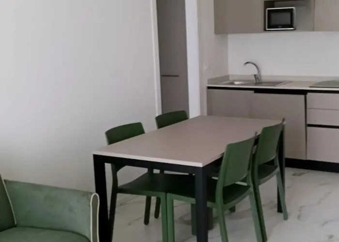 Renovated Flat With Private Fenced Garden In Apartment Bibione